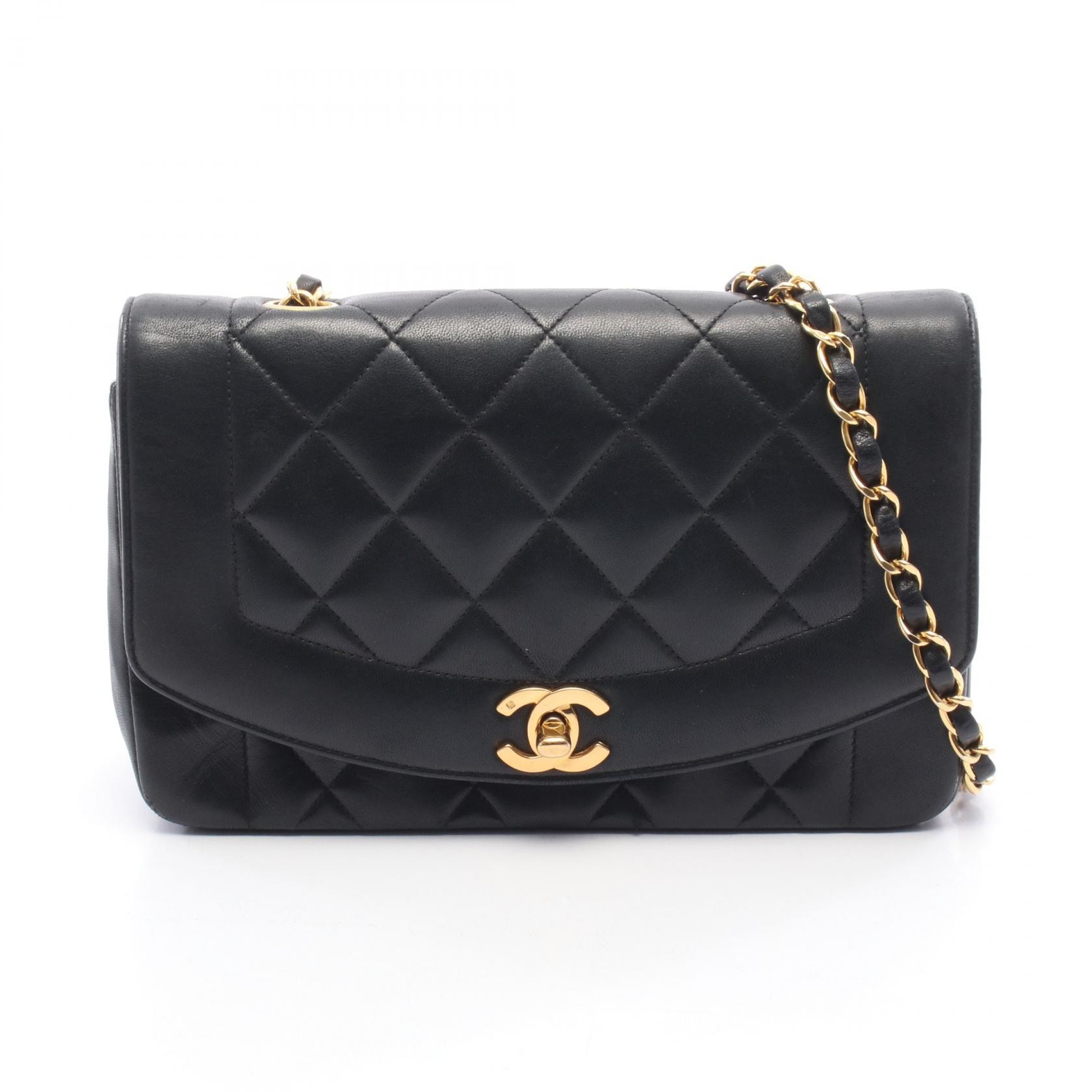 シャネル CHANEL マトラッセ ダイアナフラップ ショルダーバッグ バッグ ラムスキン(羊革) レディース ブラック系 【中古】