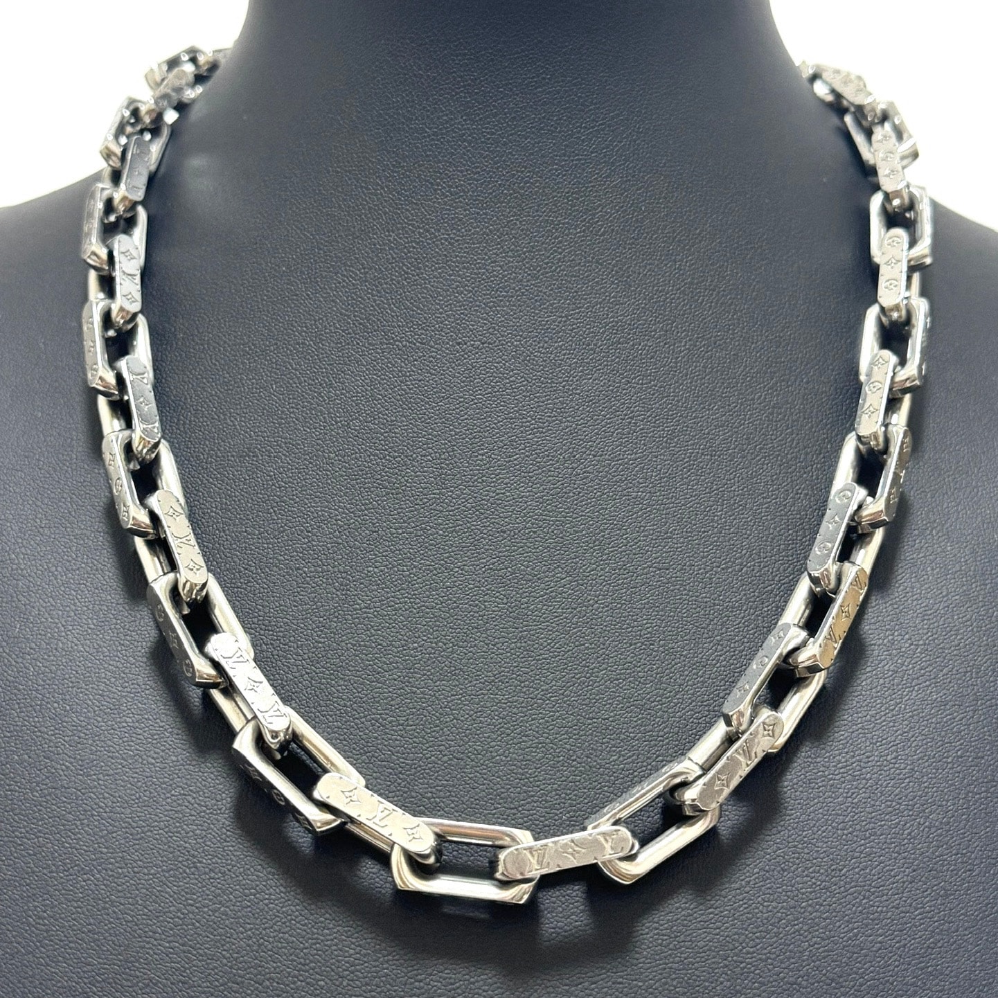 Louis Vuitton Monogram Chain Necklace "Silver"
