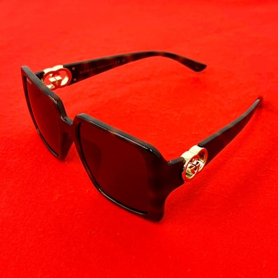 GUCCI グッチ インターロッキングG プラスチック サングラス ブラウン
s2511