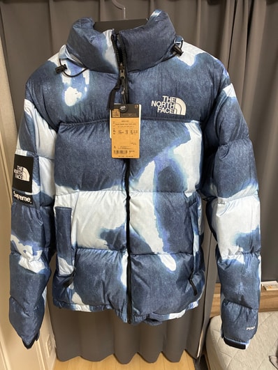 Supreme x The North Face Bleached Denim Print Nuptse Jacket "Indigo"