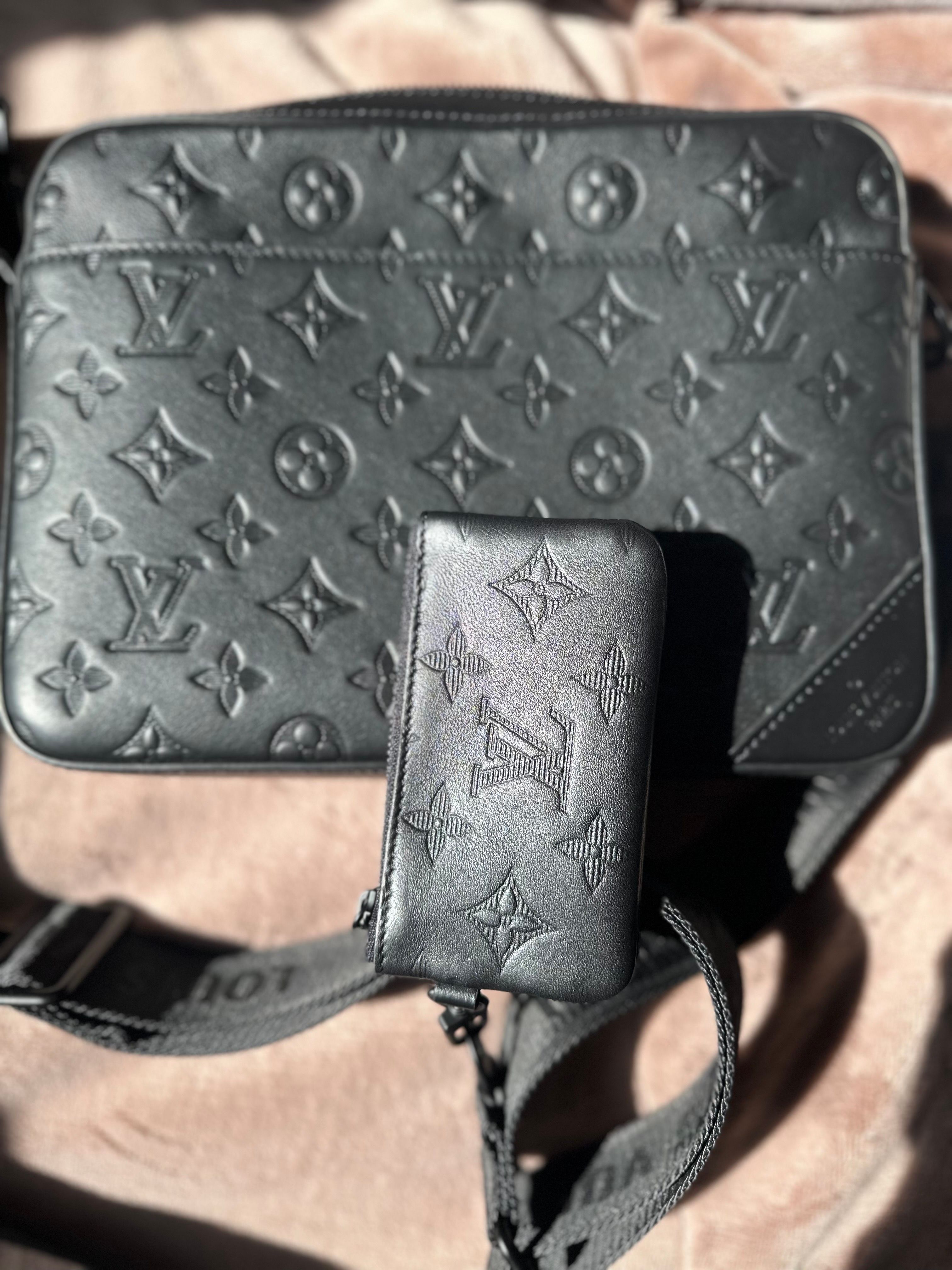 Louis Vuitton Duo Messenger Monogram Shadow "Noir"