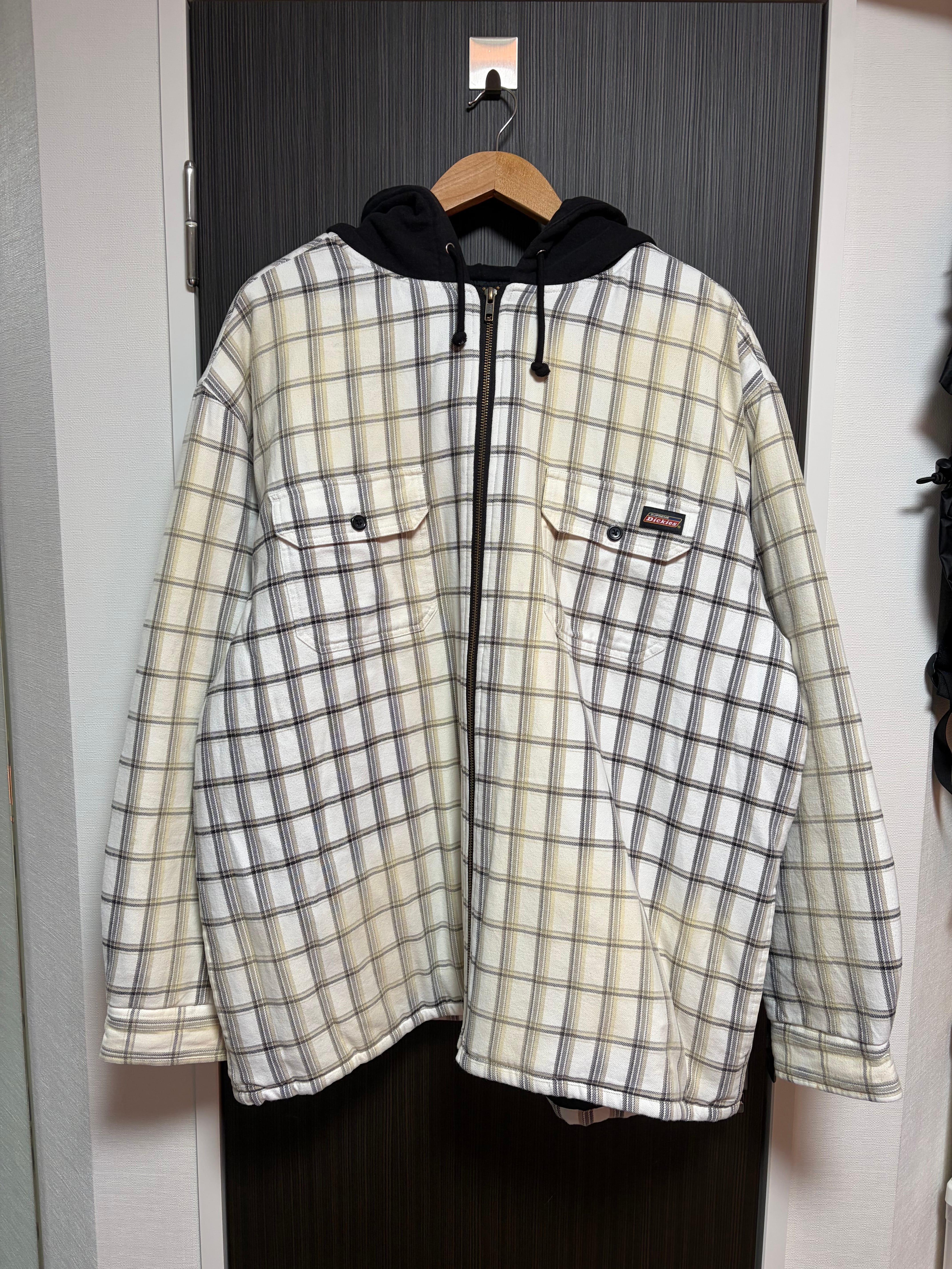 新品未使用 Supreme Dickies XL ジップアップフーディー Supreme x Dickies】Quilted Lined Zip Up Hooded Tan 24FW (Supreme