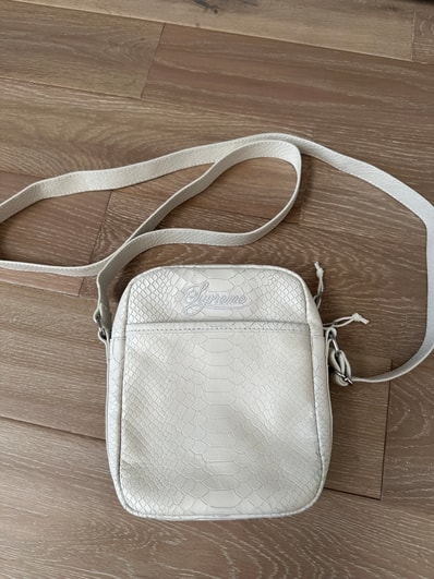 Supreme x Nike Leather Shoulder Bag "White" HJ7964-121