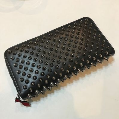 ルブタン スタッツ 長財布 Christian Louboutin