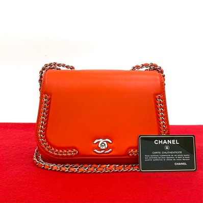 CHANEL シャネル ココマーク レザー ショルダーバッグ オレンジ
05617