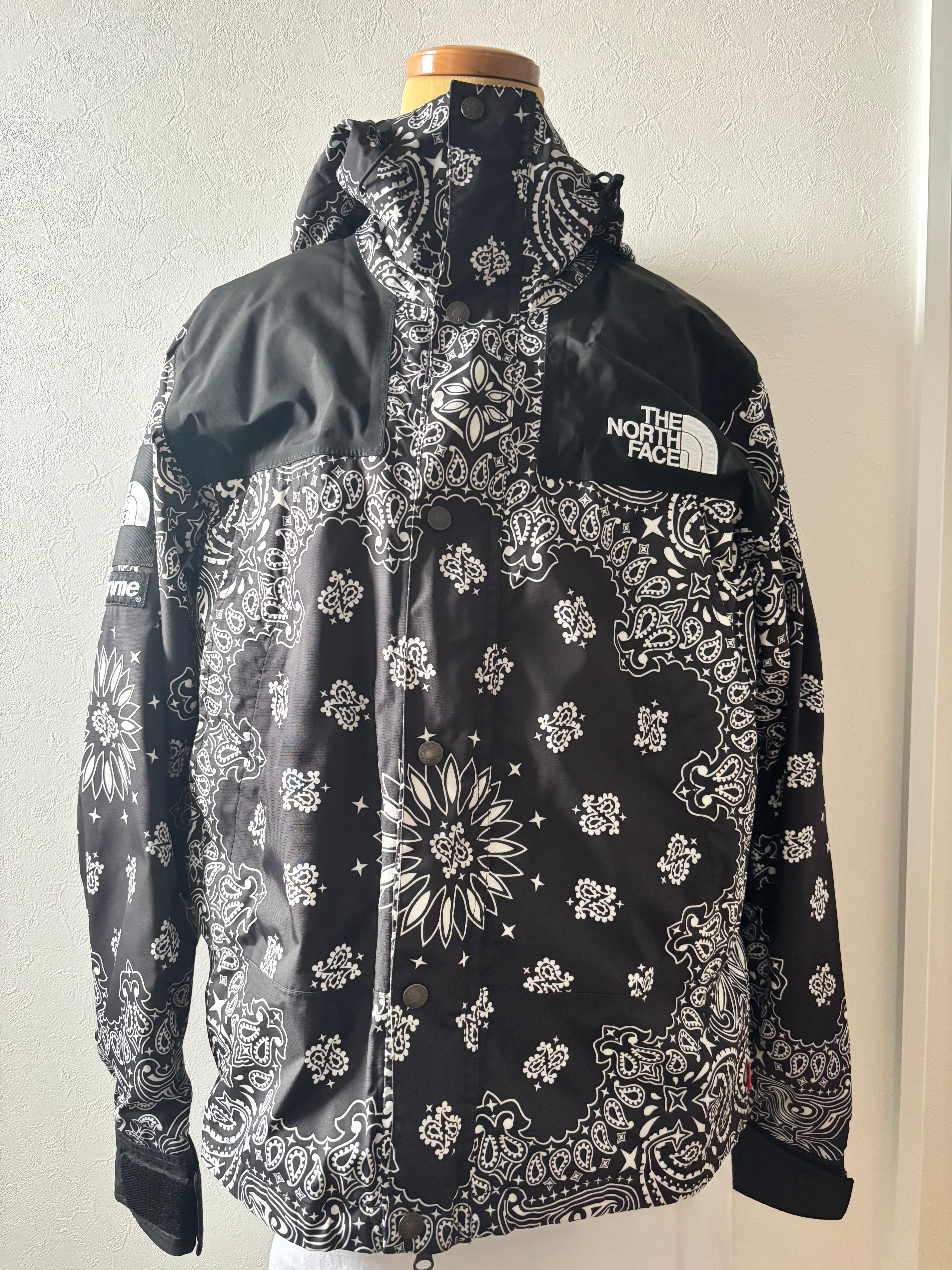 Supreme The North Face Bandana Mountain Parka "Black"