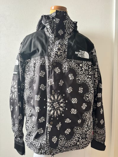 Supreme The North Face Bandana Mountain Parka "Black"