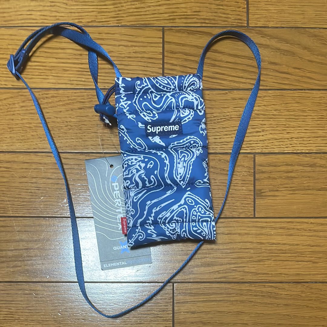 Supreme Puffer Neck Pouch 