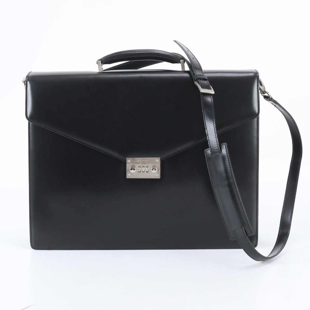 ■極美品 サルヴァトーレフェラガモ ビジネス バッグ レザー