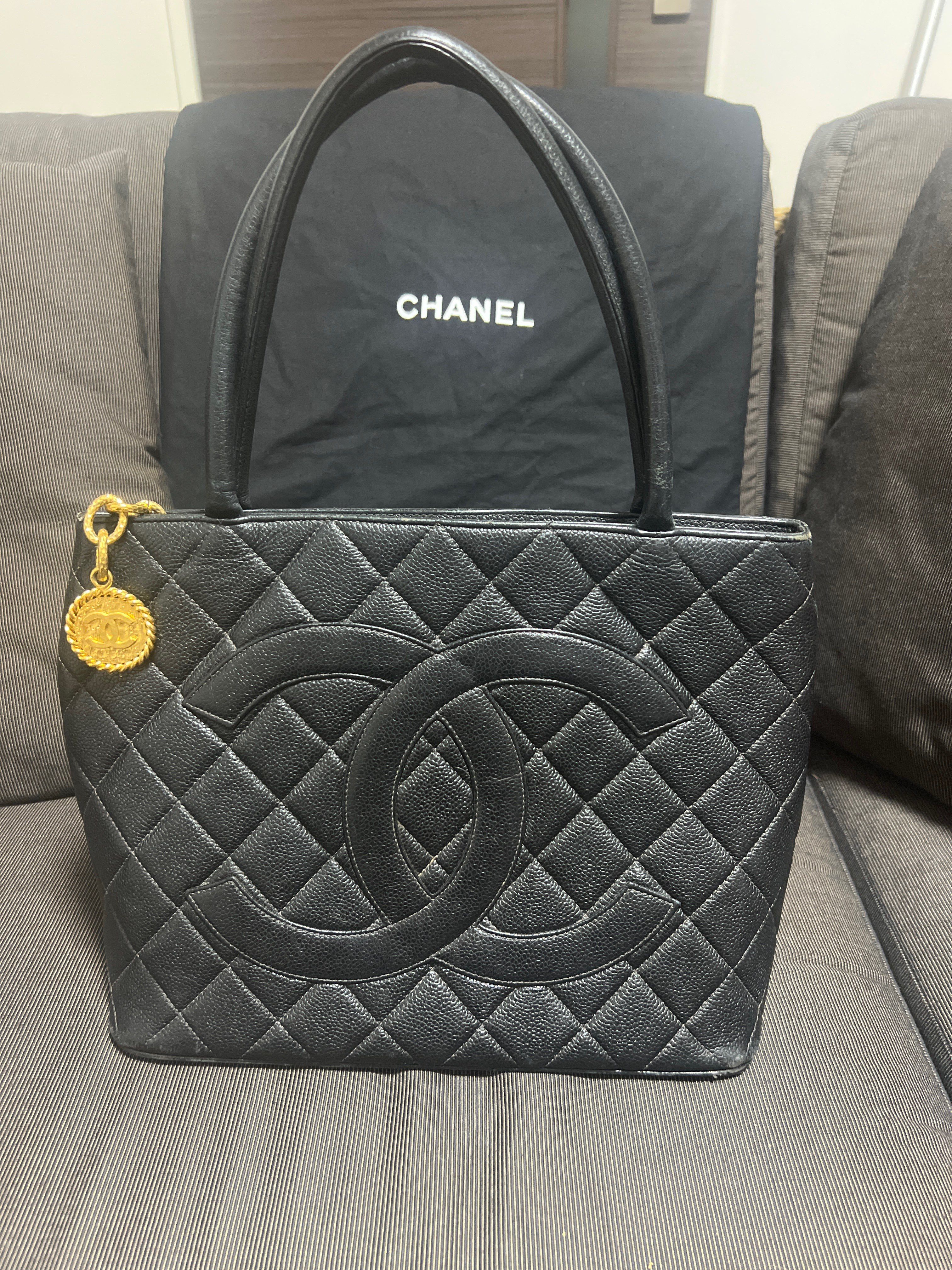 CHANEL Matelasse Coco Mark Tote Caviar Skin "Black/Silver"