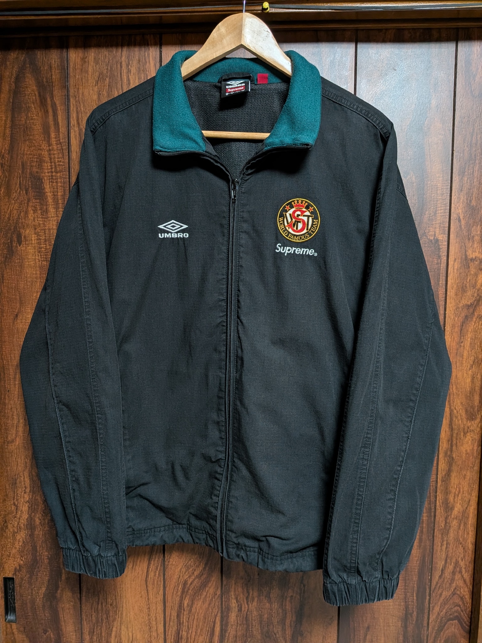 Supreme x Umbro Cotton Ripstop Track Jacket "Black"