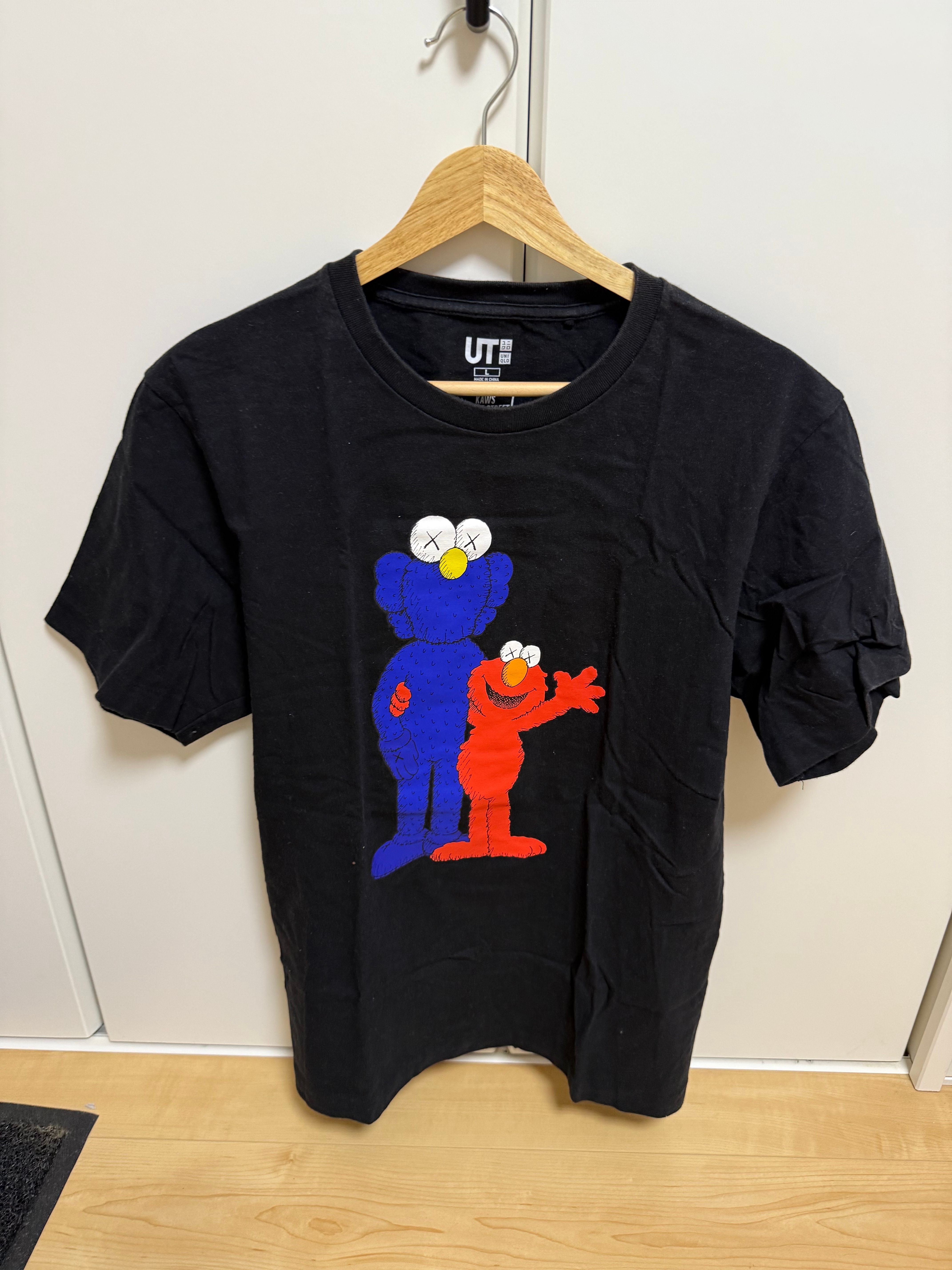 KAWS x Uniqlo x Sesame Street BFF Elmo Tee "Black"