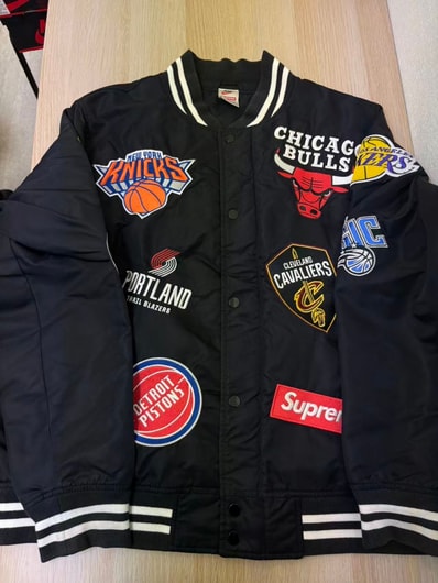 Supreme / Nike®/NBA Teams Warm-Up Jacket Supreme / Nike®/NBA Teams Warm-Up Jacket