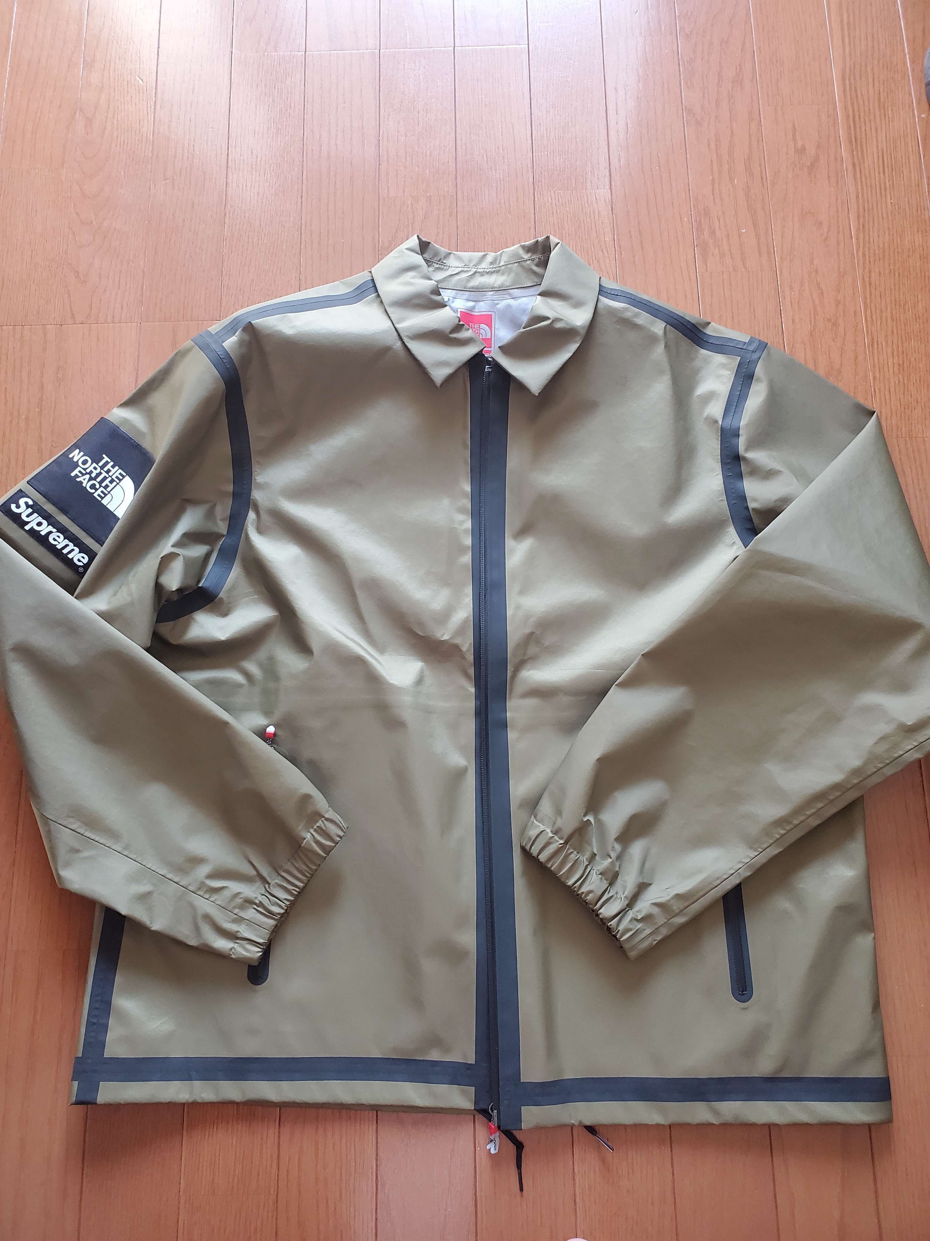 Supreme x The North Face Summit Series Outer Tape Seam Coaches Jacket "Olive"