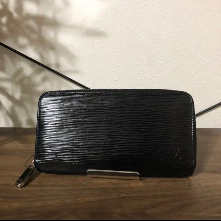 Louis Vuitton Zippy Wallet Epi "Noir"