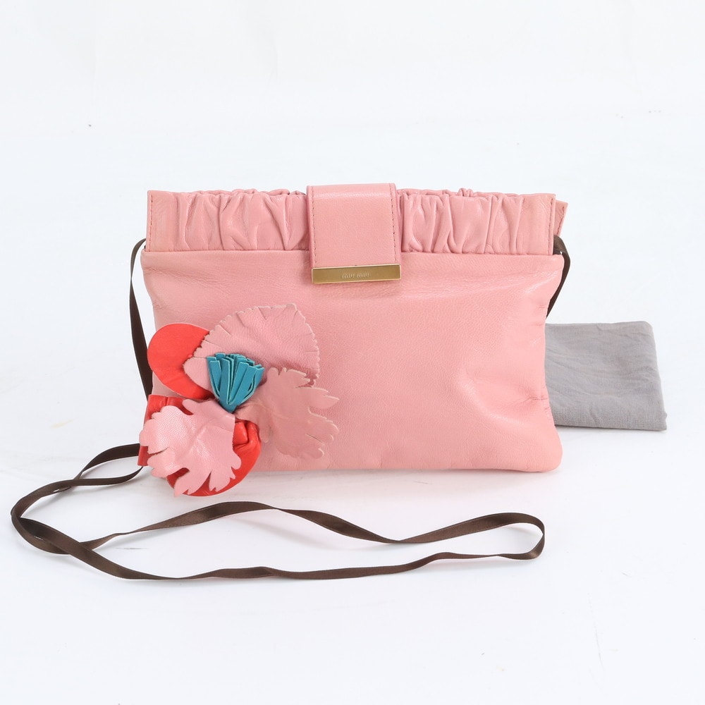 ■美品 ミュウミュウ フラワー モチーフショルダーバッグ レザー