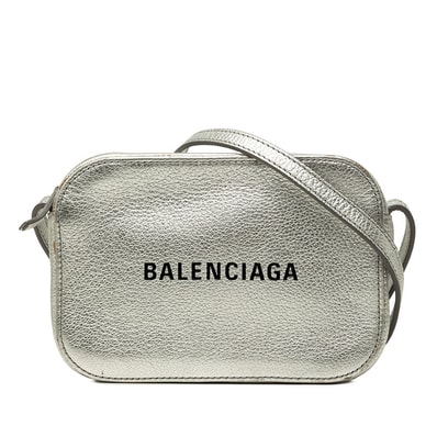 バレンシアガ エブリデイ カメラバッグ XS 斜めかけ ショルダーバッグ シルバー レザー レディース BALENCIAGA 中古