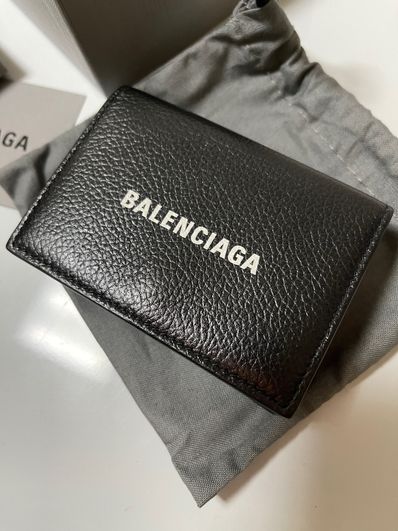 BALENCIAGA Cash Mini Wallet Grained Calfskin "Black/White"