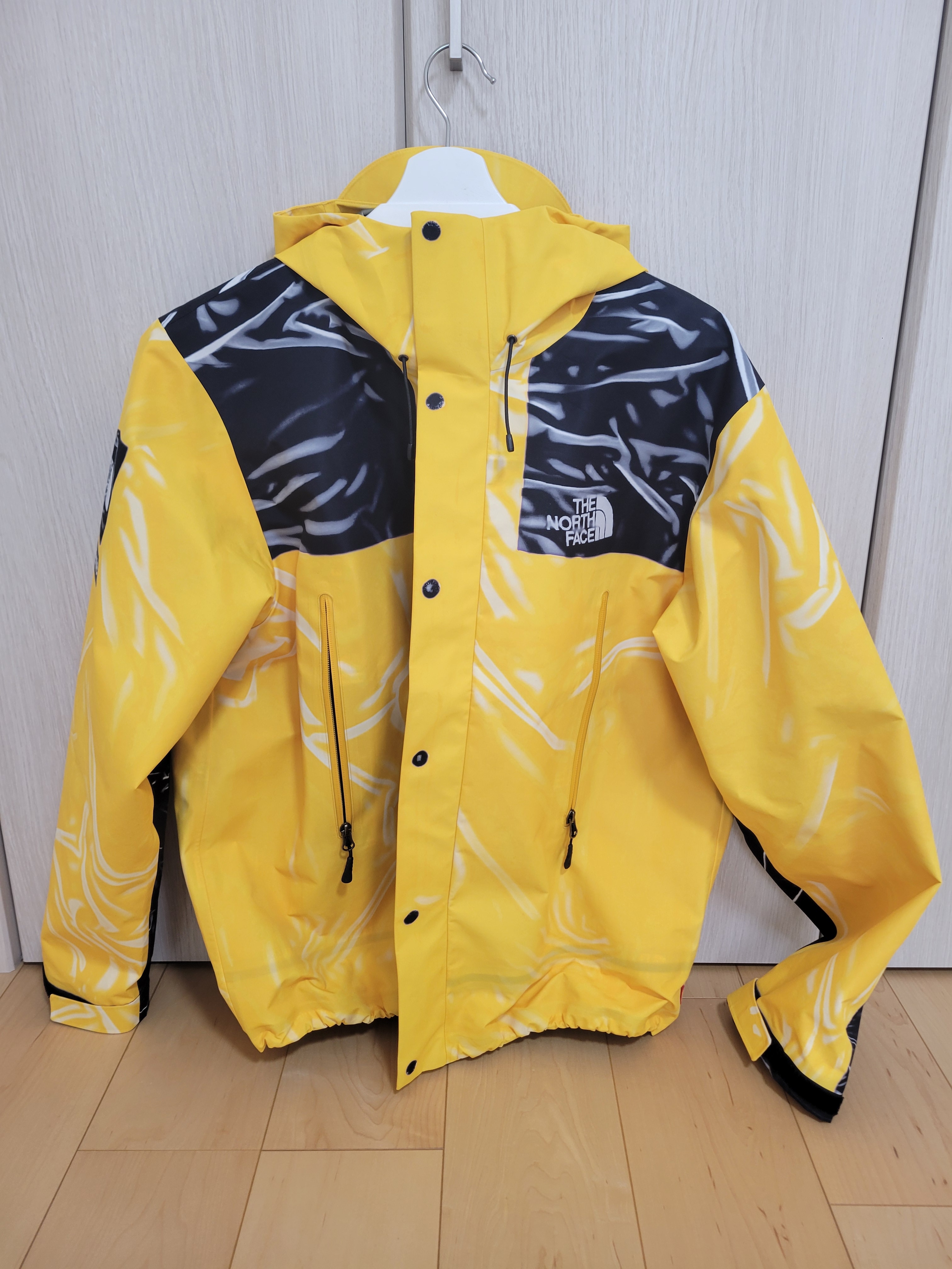 Supreme x The North Face Taped Seam Shell Jacket 