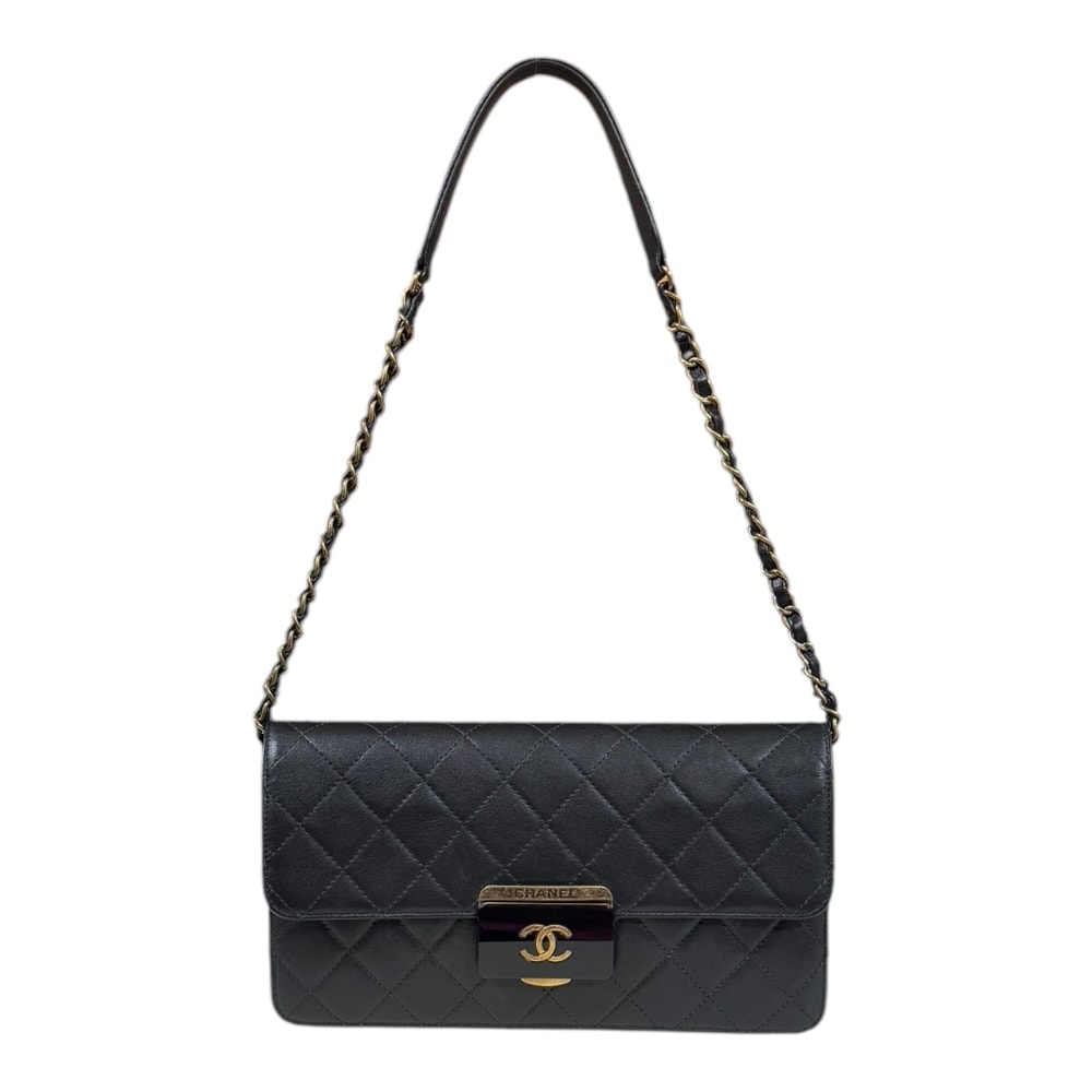 シャネル マトラッセ ショルダーバッグ レザー ブラック レディース CHANEL 中古