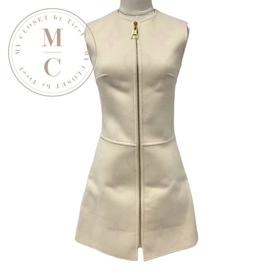 ルイヴィトン LOUIS VUITTON ワンピース ベージュ ピンク 未使用 ジャイアントモノグラム センタージップ ノースリーブ