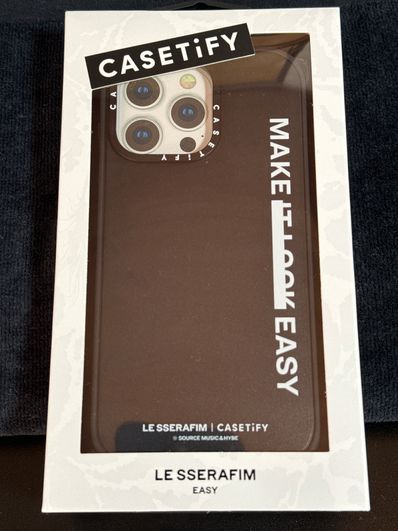 CASETiFY x LE SSERAFIM EASY Message Case "Matte Black"