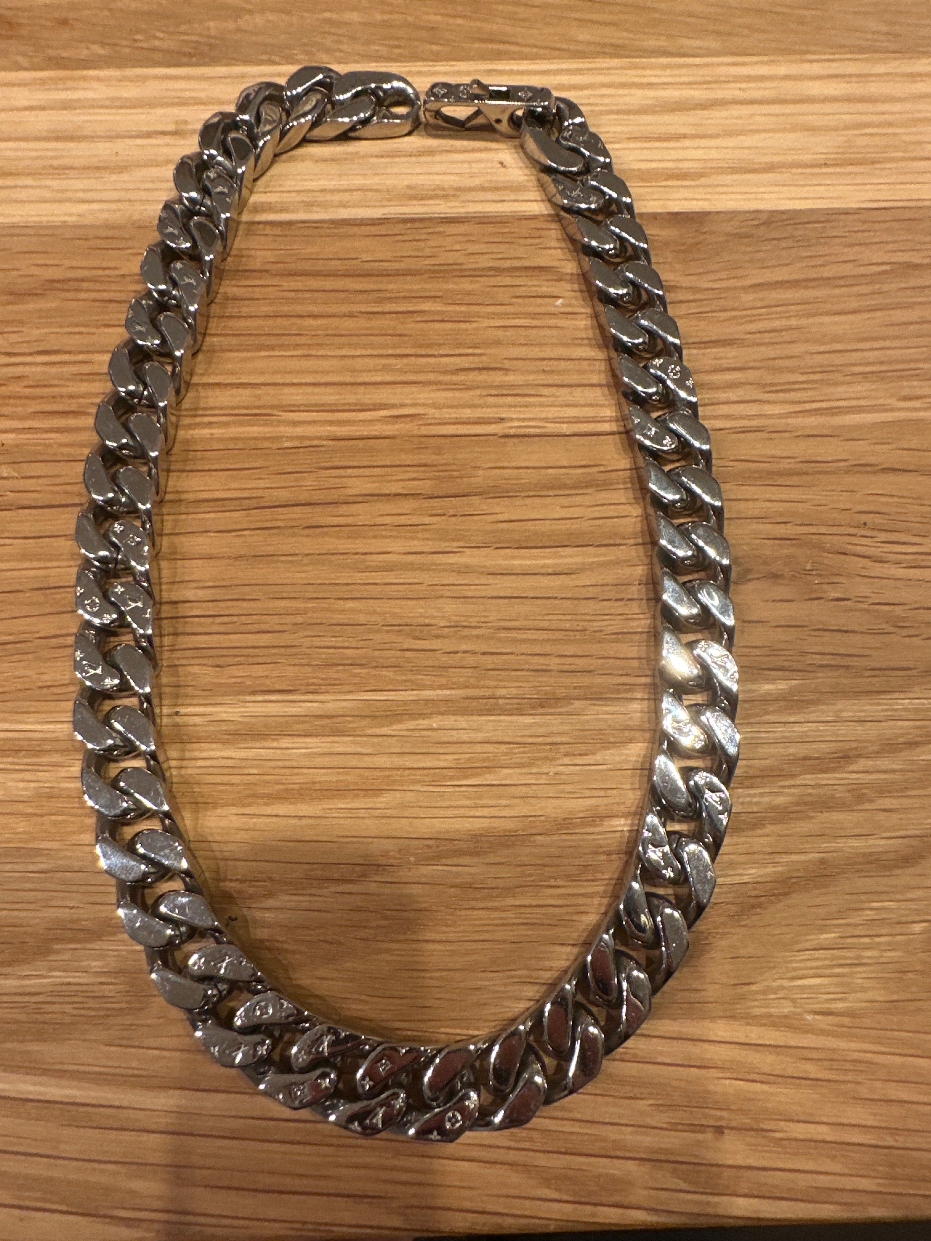 Louis Vuitton LV Chain Links Necklace