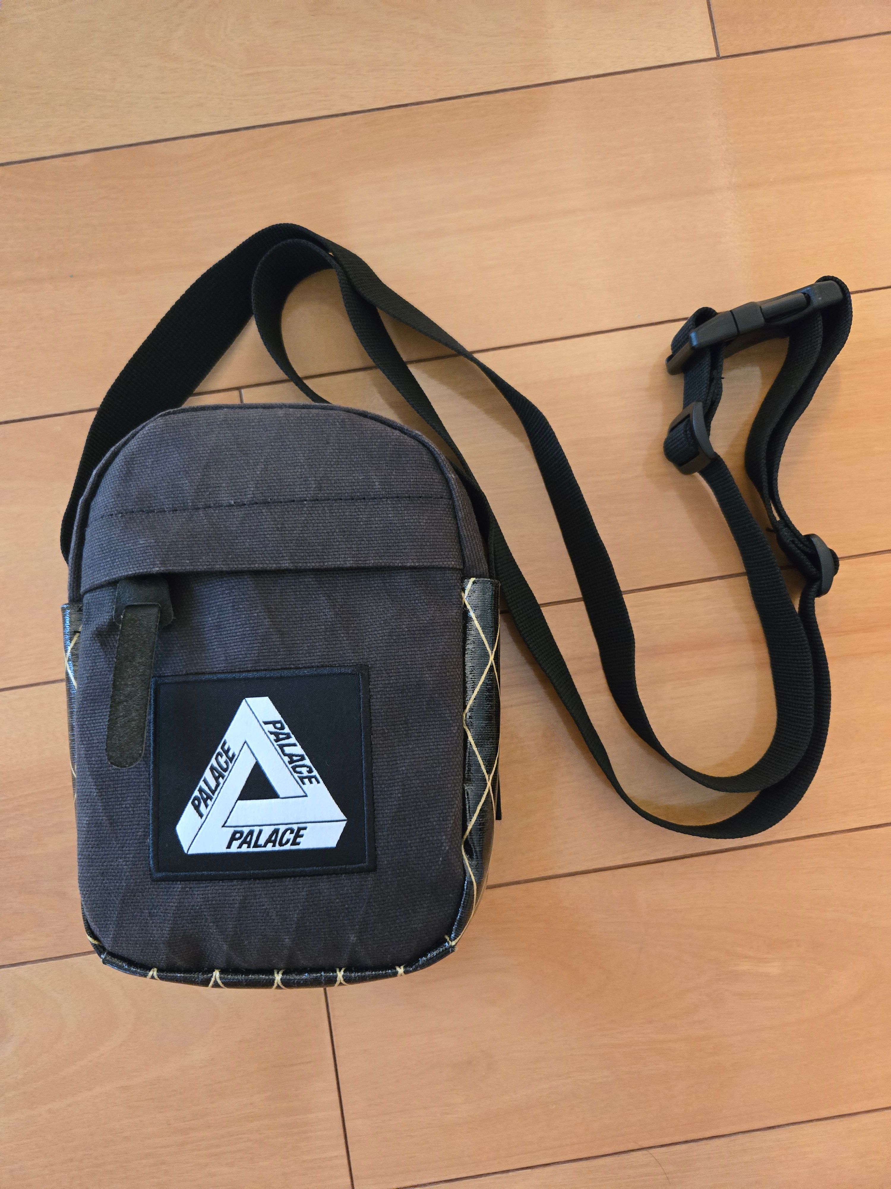 PALACE X-PAC COTTON CANVAS SHOT BAG "Black"