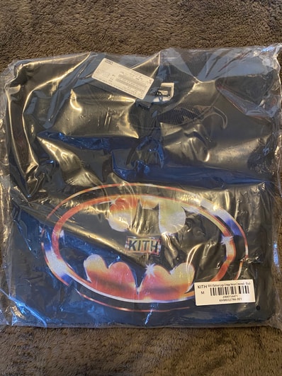 Kith x Batman Logo Vintage Nelson Crewneck "Black"