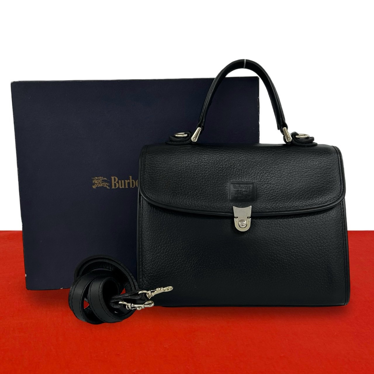 BURBERRY バーバリー シャドーホース ロゴ ノバチェック レザー ショルダーバッグ ブラック
00372