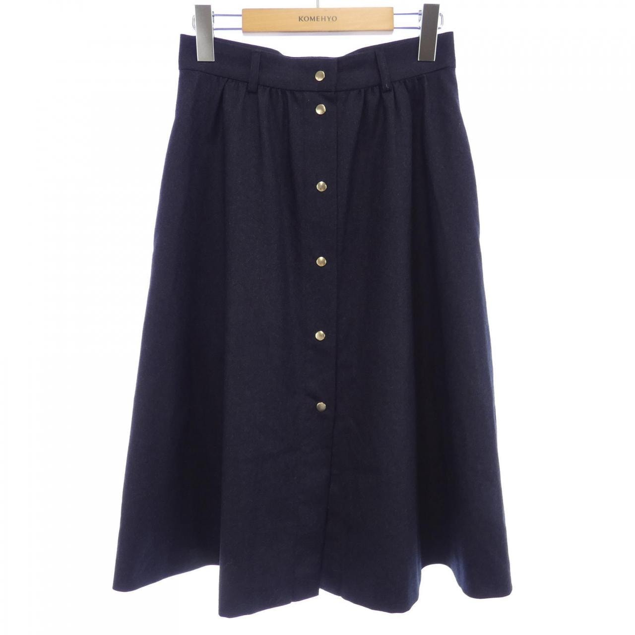 メゾンキツネ MAISON KITSUNE スカート