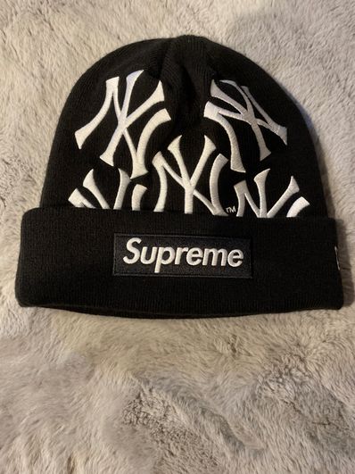 Supreme / New York Yankees / New Era Box Logo Beanie "Black"
