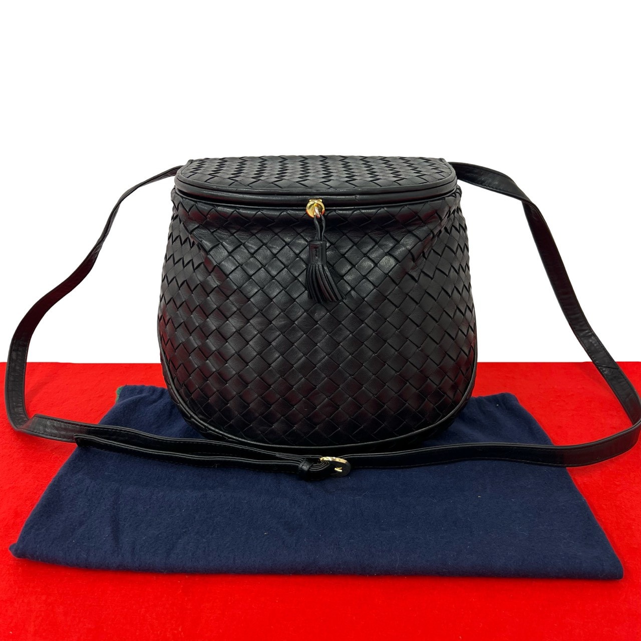 BOTTEGA VENETA イントレチャート ショルダーバッグ レザー B (目立った傷や汚れなし)】BOTTEGA VENETA ボッテガヴェネタ イントレ