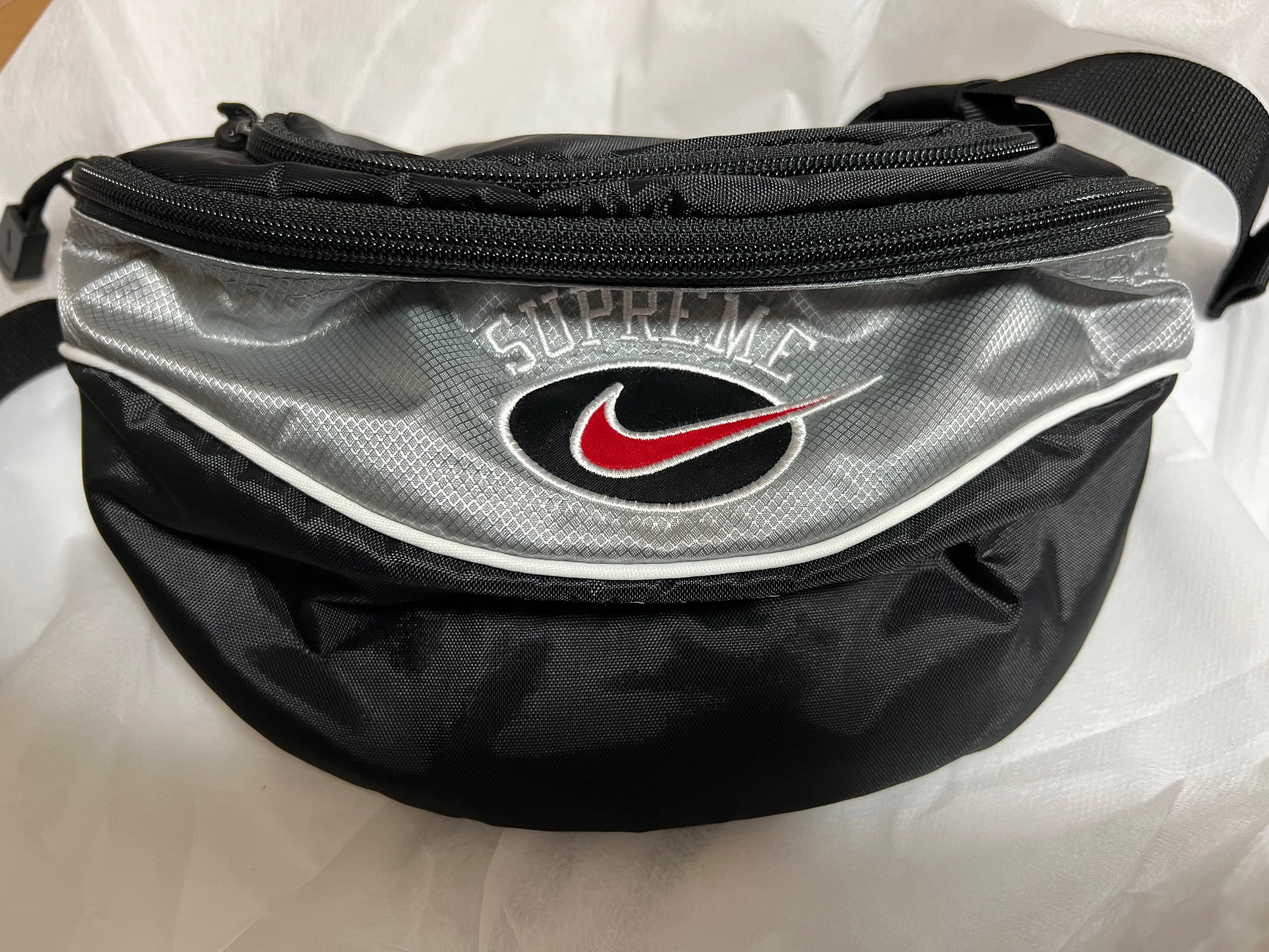 Supreme / Nike Shoulder Bag "Silver"