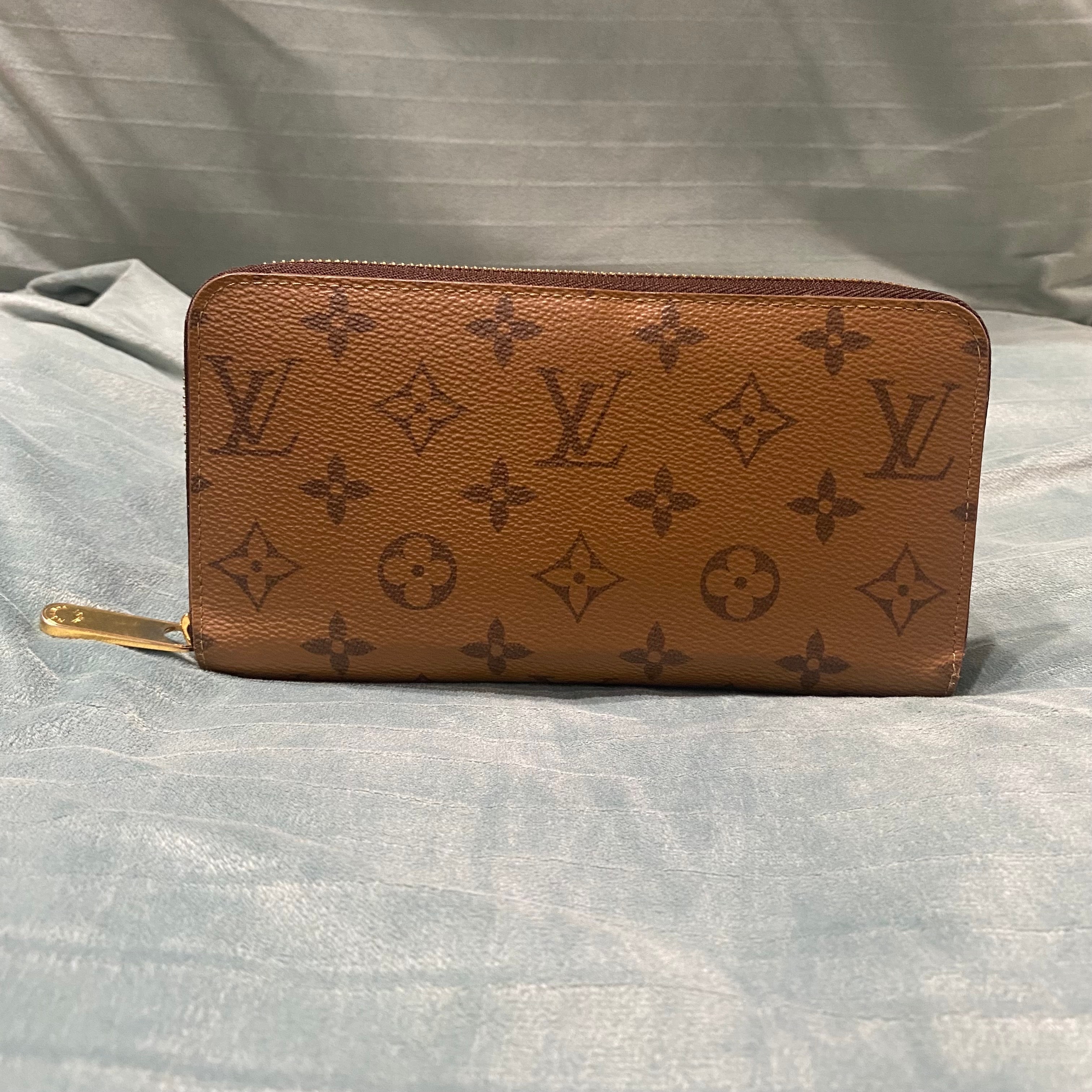 【中古】ルイヴィトン モノグラムリバース ジッピーウォレット 長財布 【M82444】