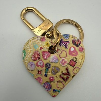 LOUIS VUITTON(ルイヴィトン)ポルトクレ・クール M01165 キーホルダー マルチカラー ハート型 レザー ゴールド金具
