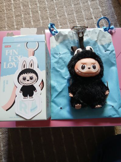 POP MART THE MONSTERS (LABUBU) Pin for Love Series-Vinyl Plush Pendant (N-Z) R