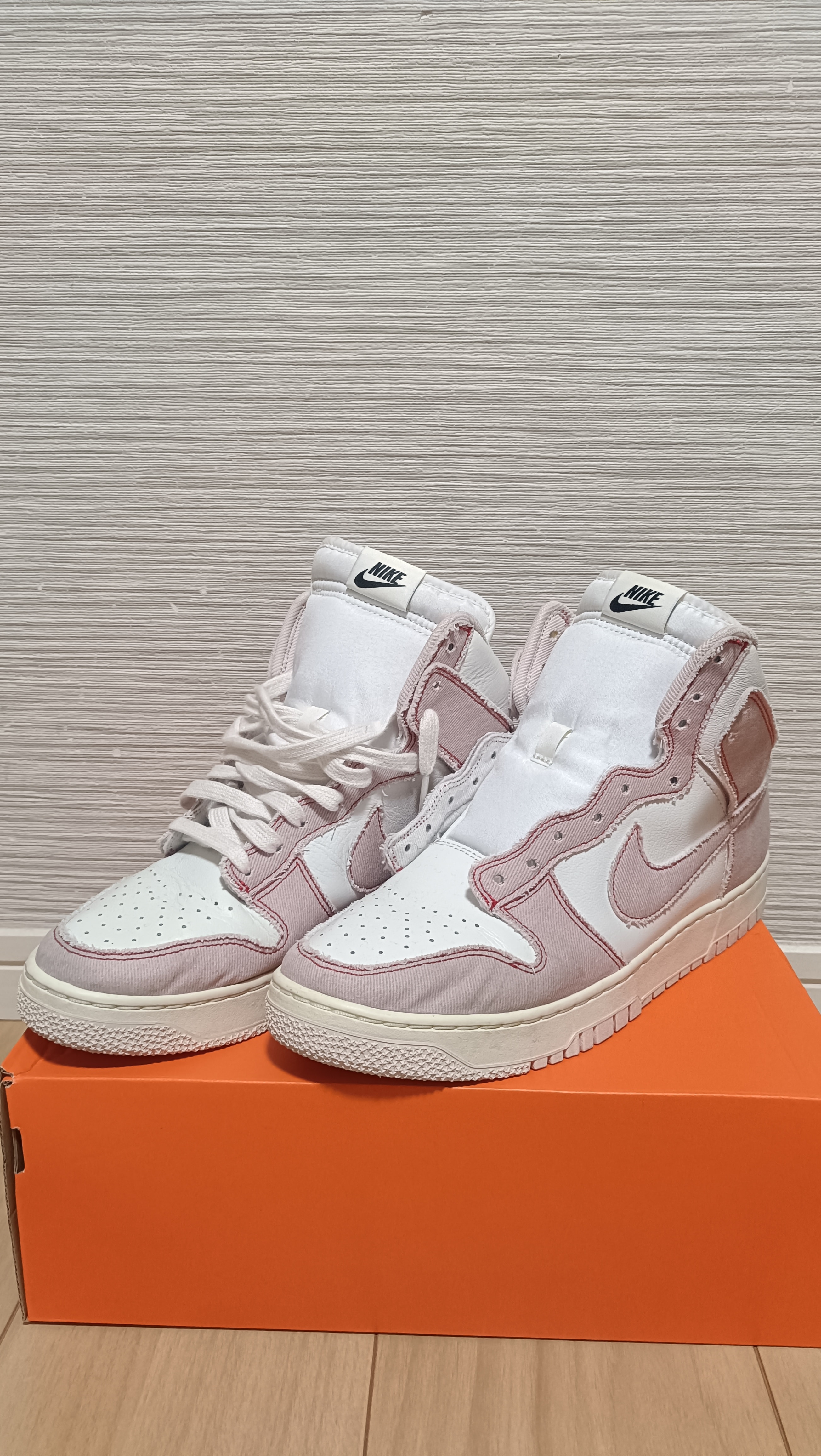 Nike Dunk High 1985 "Barely Rose"