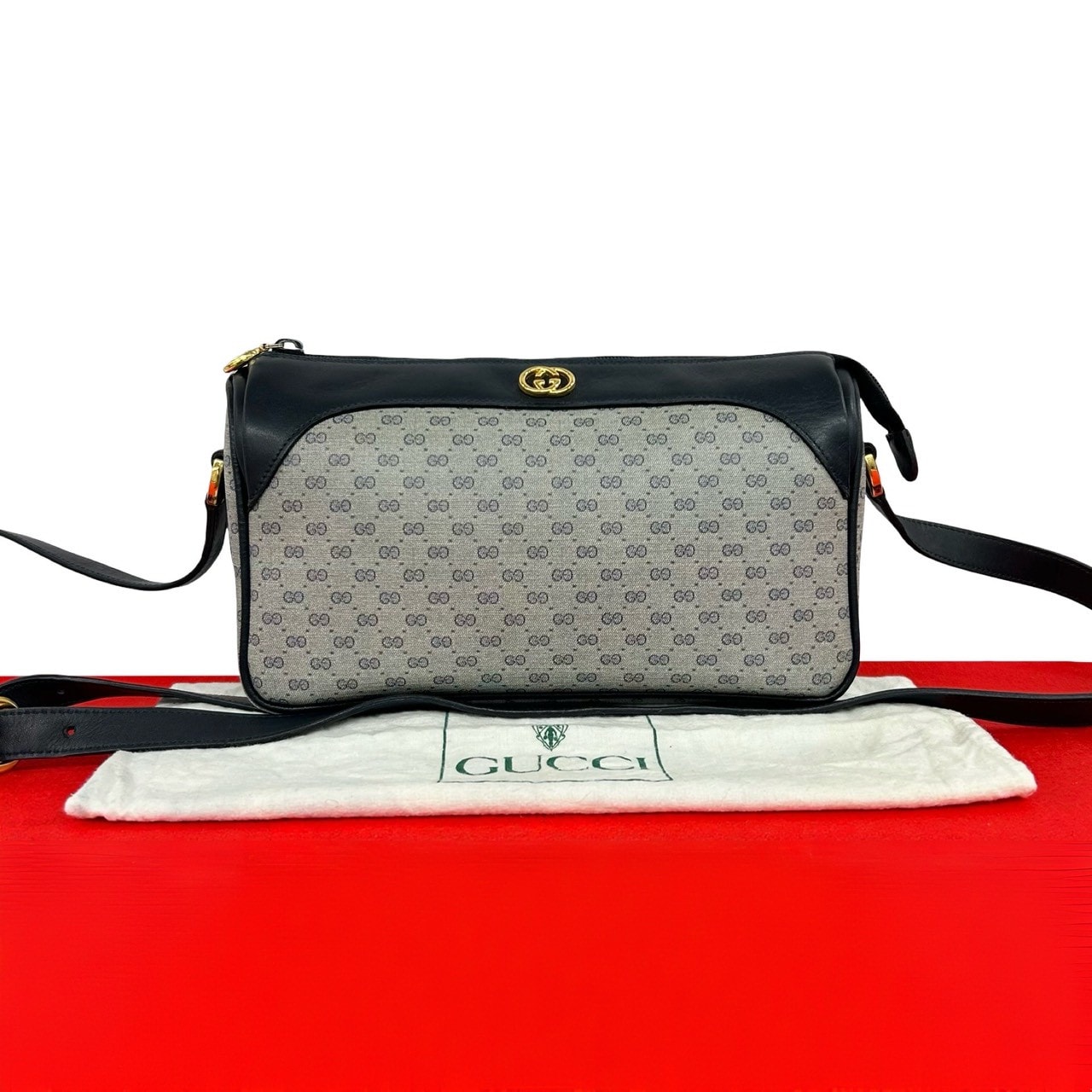 GUCCI グッチ マイクロGG 柄 ロゴ 金具 レザー PVC ショルダーバッグ ネイビー
 39452