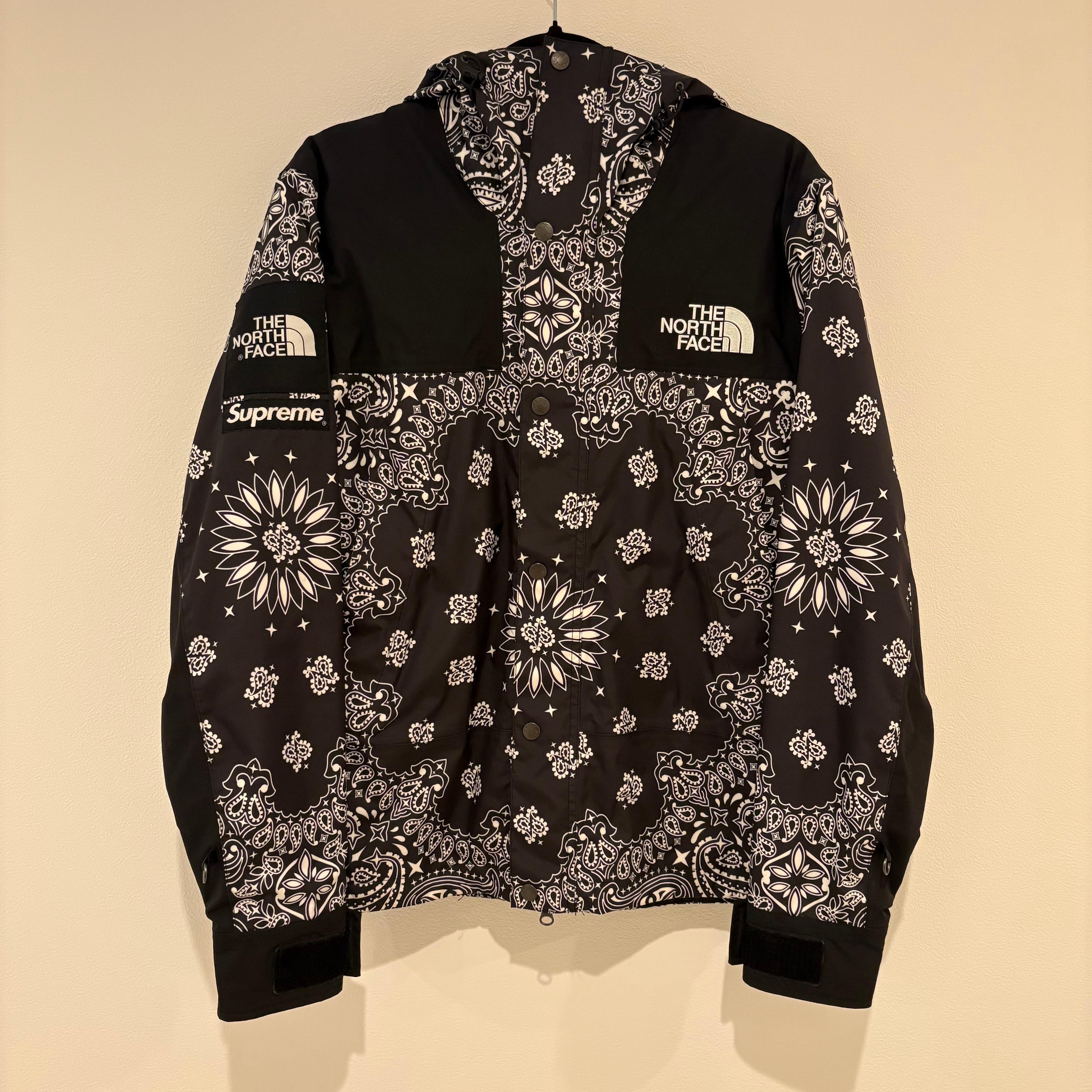 Supreme The North Face Bandana Mountain Parka "Black"