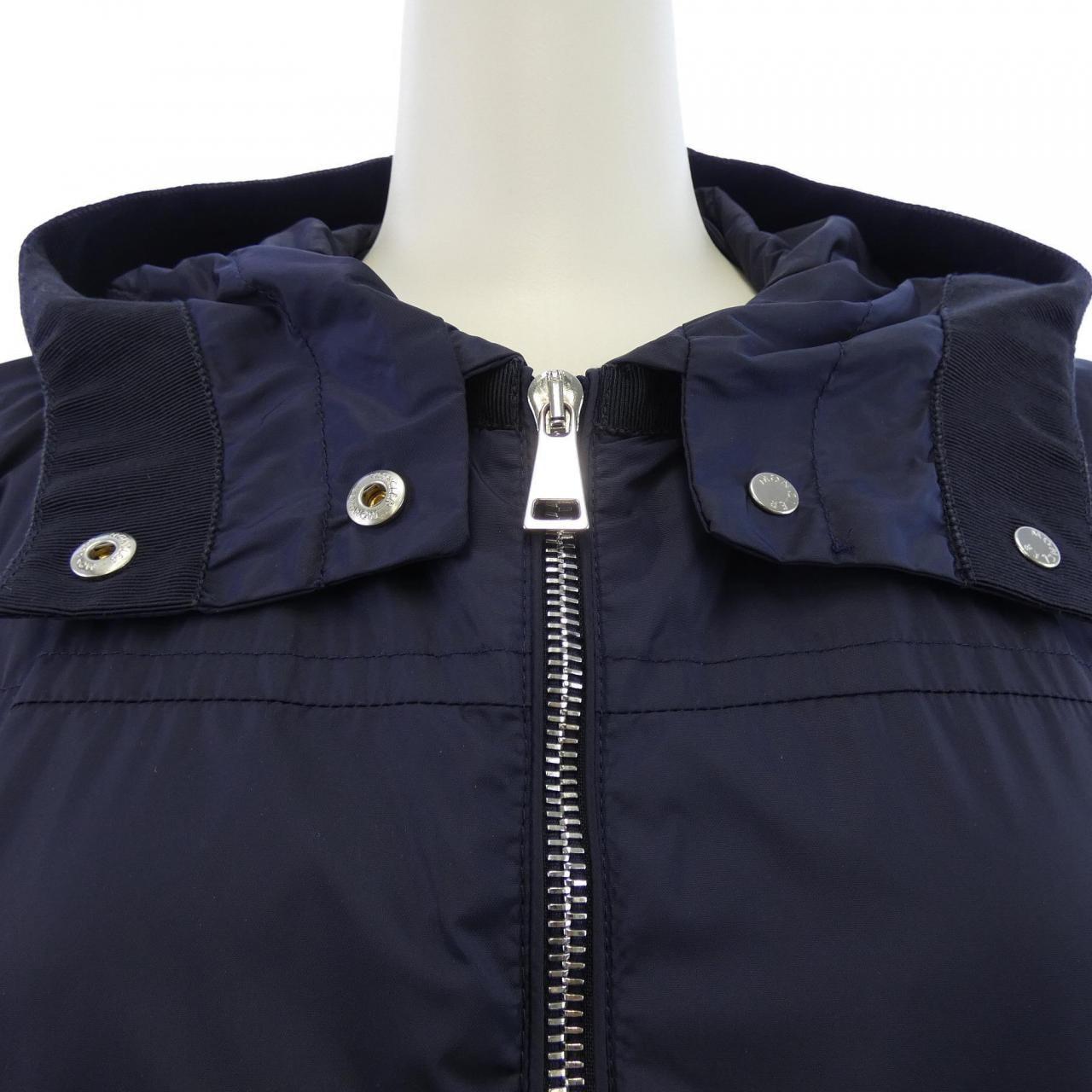 C (やや傷や汚れあり)】モンクレール MONCLER LOTUS ジャケット 00の
