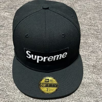 Supreme Money Box Logo New Era "Black"