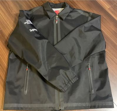 Supreme x The North Face Summit Series Outer Tape Seam Coaches Jacket "Black"