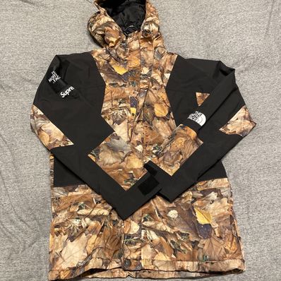Supreme x The North Face Leaves Mountain Light Jacket "Leaves"