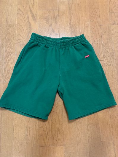 Supreme Small Box Sweatshort "Pine"