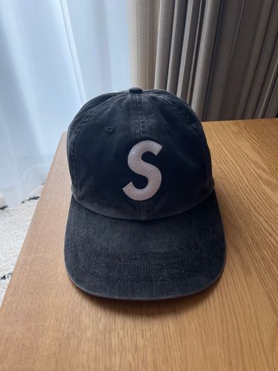 Supreme Pigment Canvas S Logo 6-Panel "Black"