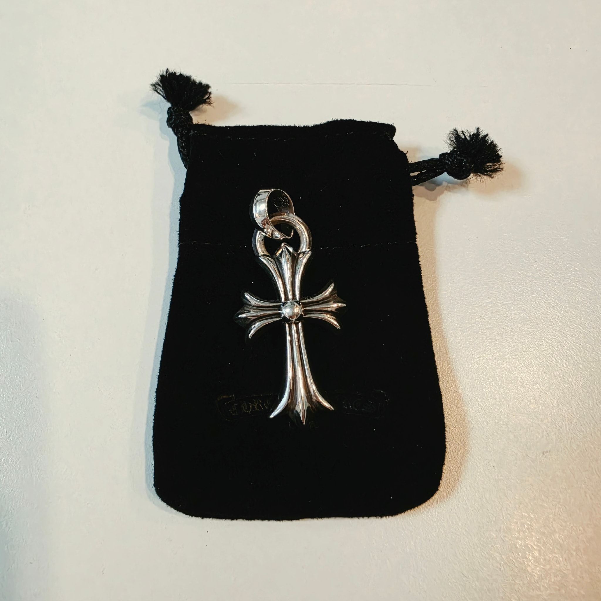 Chrome Hearts CH Cross Small W Bale "Silver"