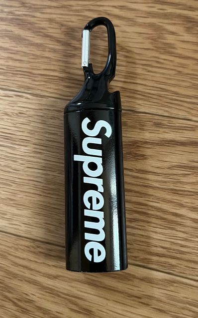 Supreme Lighter Case Carabiner Supreme Lighter Case Carabiner