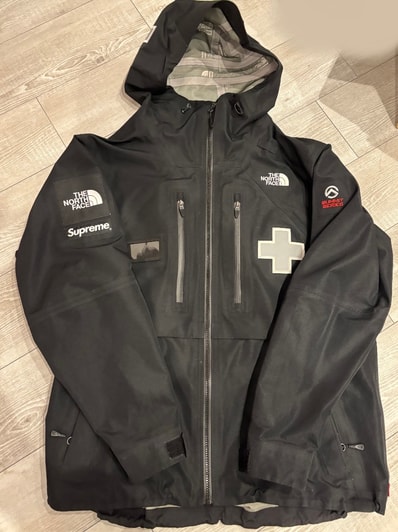 Supreme x The North Face Summit Series Rescue Mountain Pro Jacket "Black"