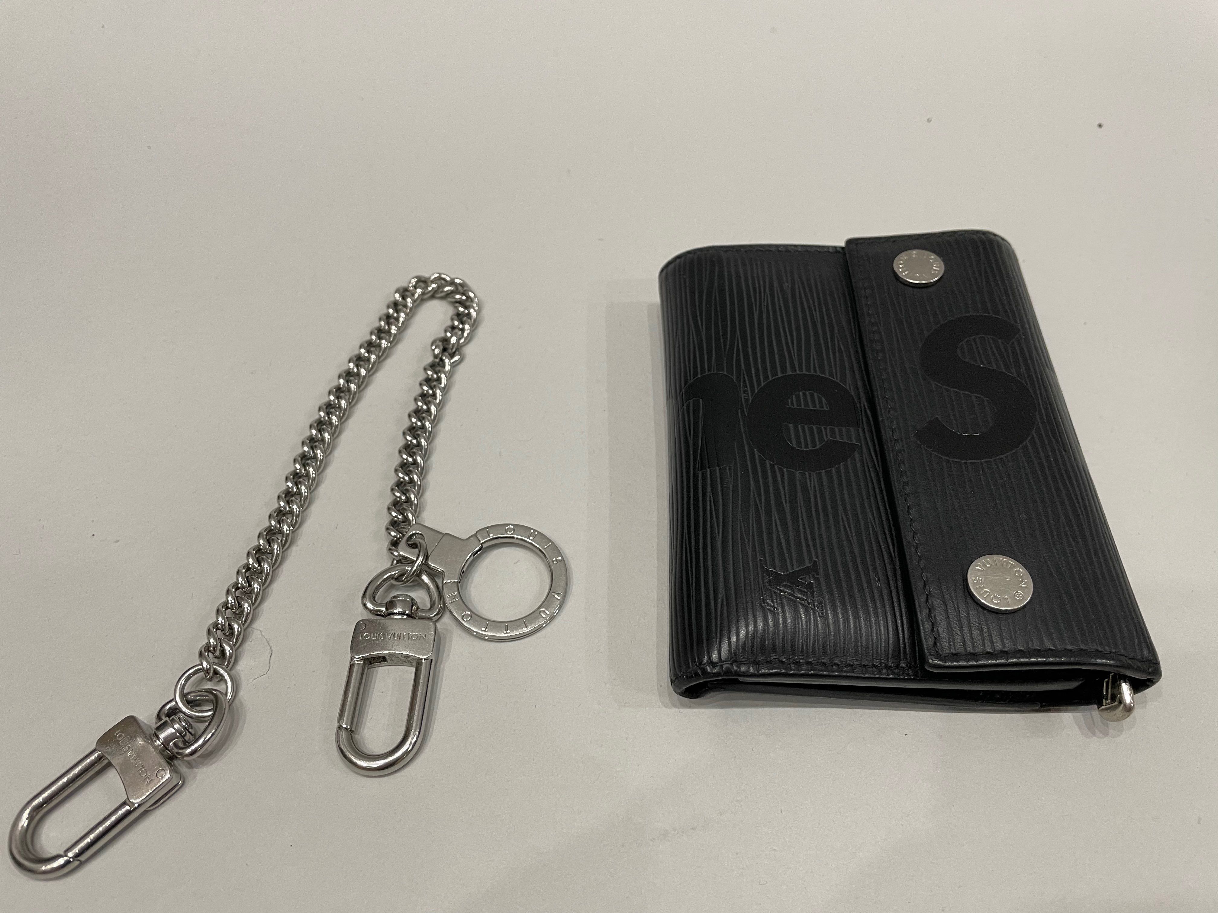 Louis Vuitton x Supreme Chain Wallet "Black"